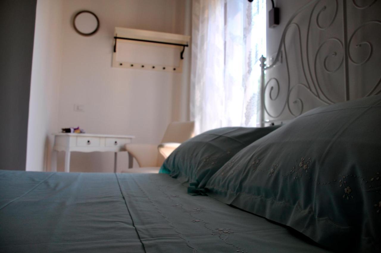 Bed And Breakfast San Saturnino Cagliari Bagian luar foto