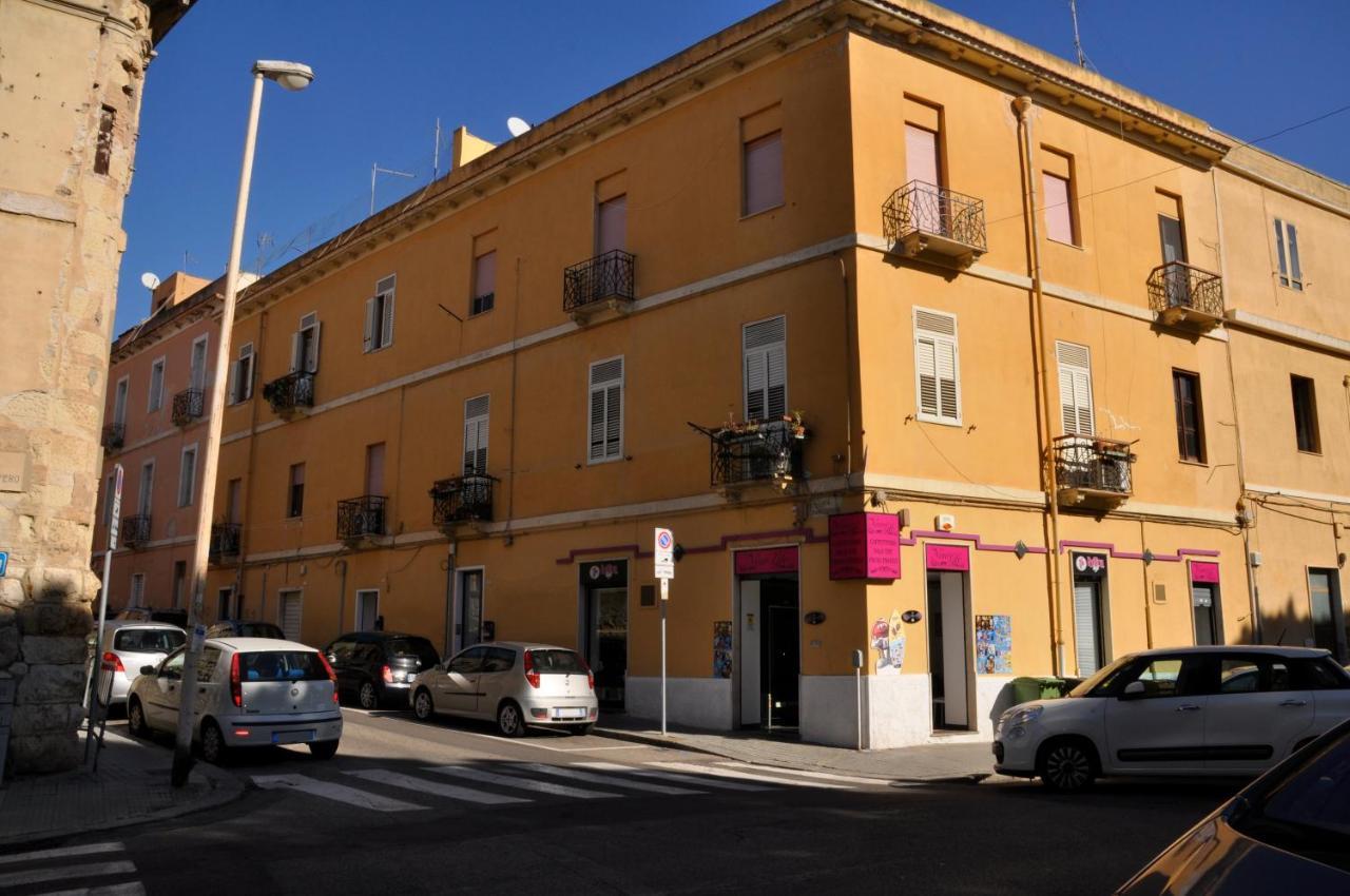 Bed And Breakfast San Saturnino Cagliari Bagian luar foto