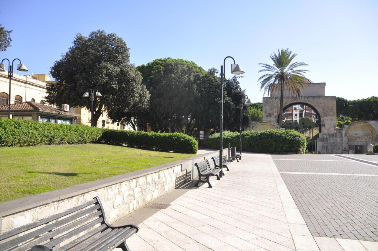 Bed And Breakfast San Saturnino Cagliari Bagian luar foto
